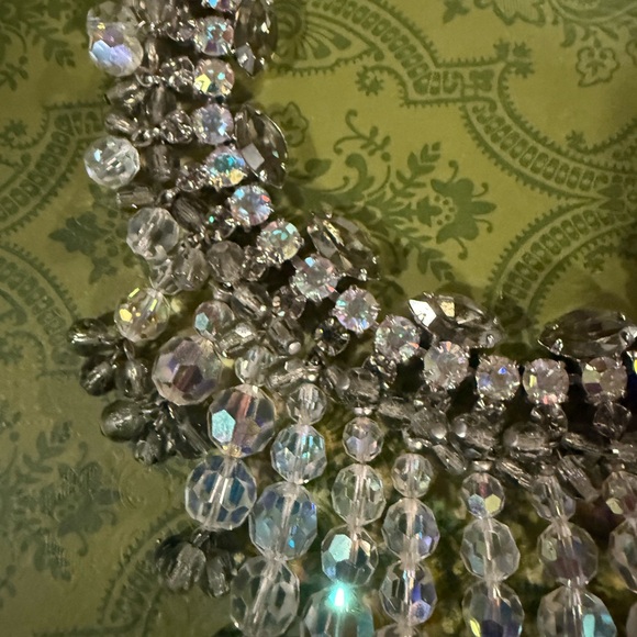 The MOST AMAZING piece of Vintage costume Jewelry ever. - Picture 6 of 15